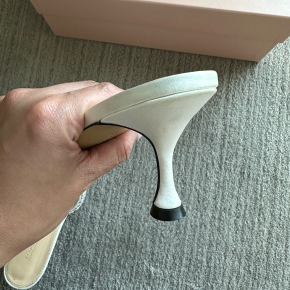 MACH & MACH 65 MM DOUBLE BOW PEARL EMBELLISHED PVC MULES - Picture 8 of 8